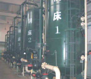 逆流再生離子交換器